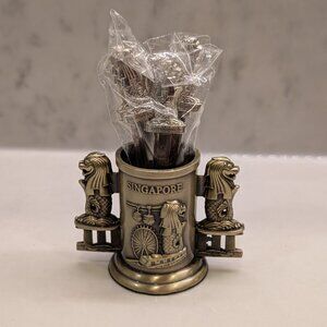 New Vintage Singapore Merlion Cocktail/Appetizer Fork Set